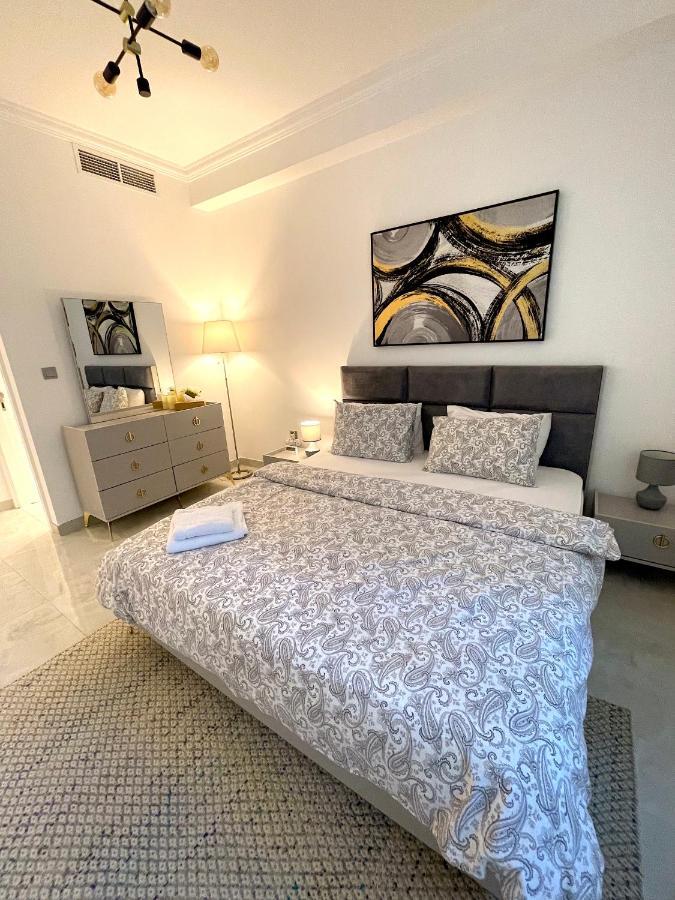 Awesome 1Br In Dubai Marina Appartamento Esterno foto