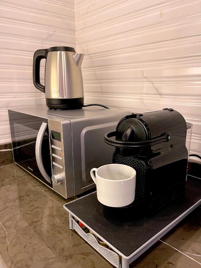 Awesome 1Br In Dubai Marina Appartamento Esterno foto