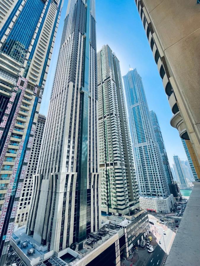 Awesome 1Br In Dubai Marina Appartamento Esterno foto
